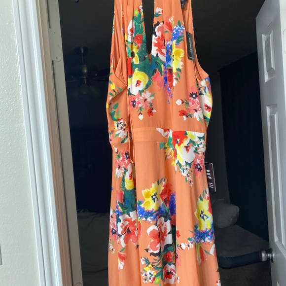 Flower dress - Picture 3 of 4